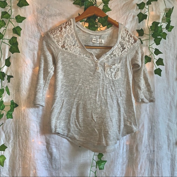 Khaki half sleeve blouse 🥰 - Picture 2 of 3